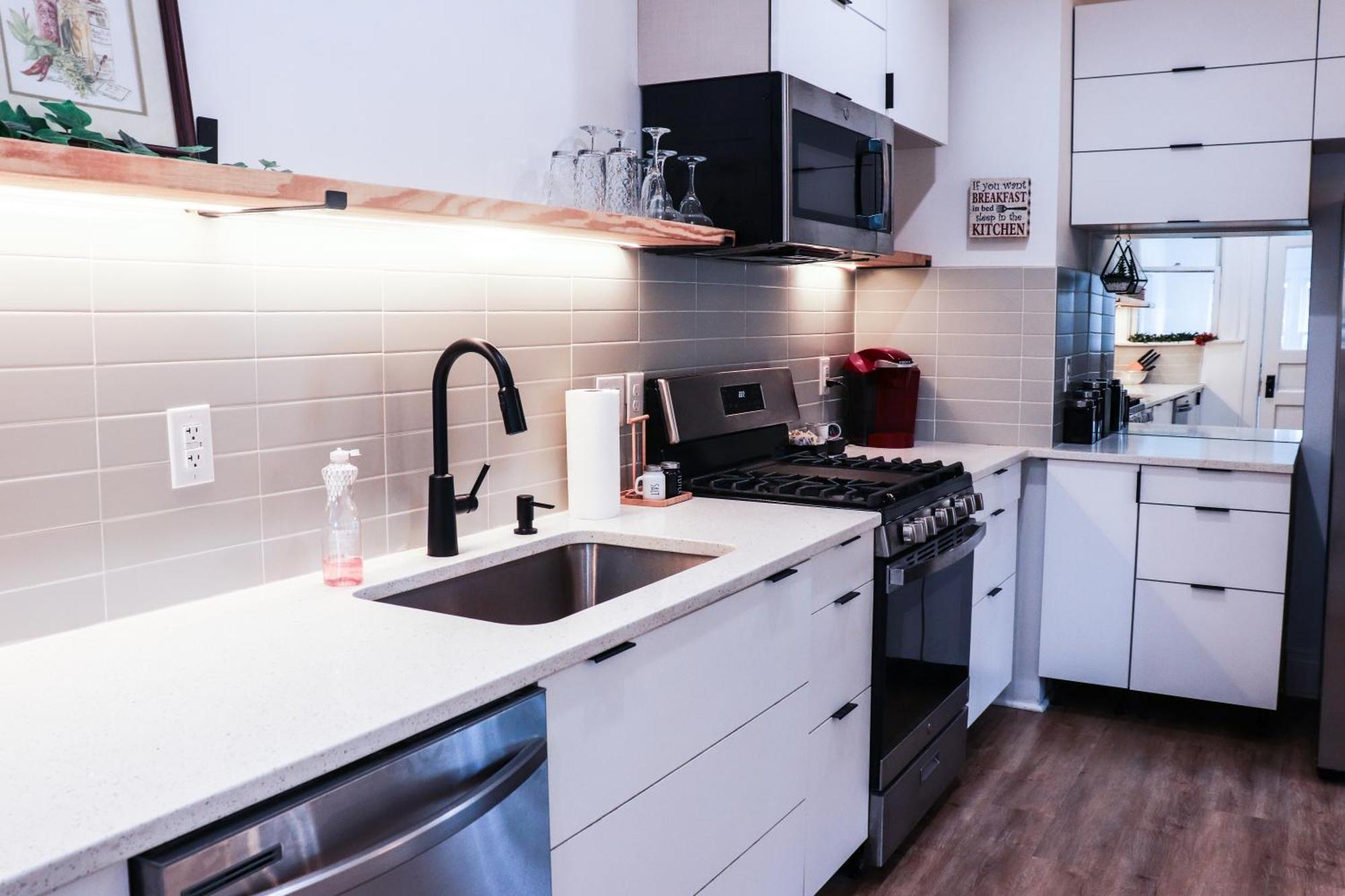 Апартаменти Downtown Retreat - 2Br Oasis Колумбус Екстер'єр фото